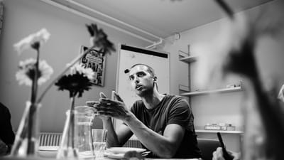 Socialdemokratiets Mattias Tesfaye vil have ministeren ind i sagen for at sikre, at italienske firmaer underl&aelig;gges kontrol, n&aring;r de skal bygge for den danske stat.