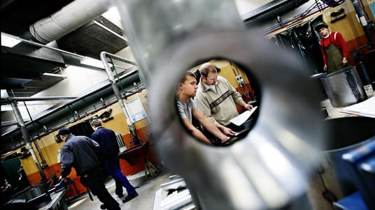 Efter langvarig nedgang kommer flere danskere nu p&aring; AMU-kursus.