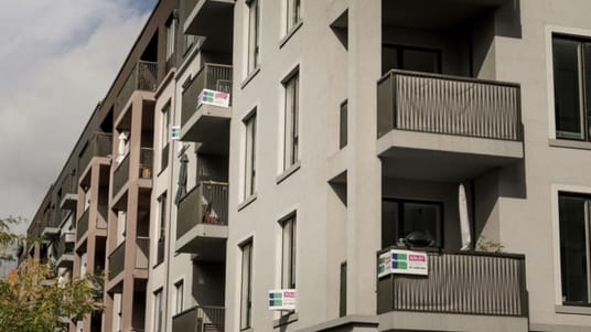 Lejlighederne i K&oslash;benhavn er h&aring;rdt ramt af de vedvarende prisfald. Men det er ogs&aring; her, at de st&oslash;rste prisstigninger har fundet sted. (Arkivfoto).