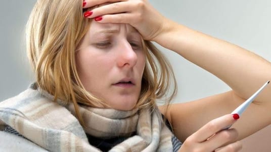 Influenzas&aelig;sonen er over os. Og hvis du vil undg&aring; feber og snue er det nu, du skal g&aring; til l&aelig;gen og f&aring; en vaccination.