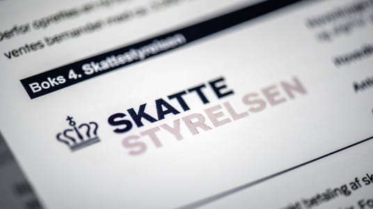I mods&aelig;tning til tidligere er det faktisk blevet dyrt at have g&aelig;ld til skattev&aelig;senet.