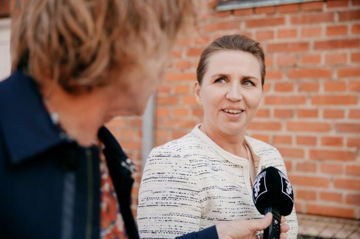 Statsminister Mette Frederiksen (S) fortæller i et interview med Fagbladet 3F om sin mors død på grund af en asbestrelateret kræftsygdom.