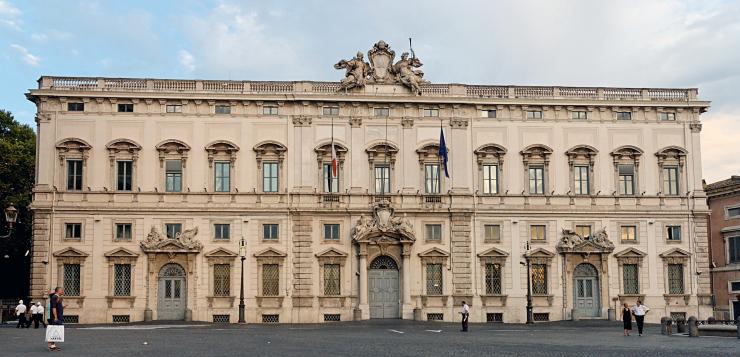 Solesi har trukket sagen i langdrag ved at anke den til den italienske forfatningsdomstol. Det kan tage år at behandle sagen ved den øverste retlige myndighed.