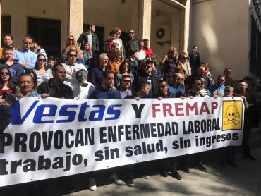 Utilfredse medarbejdere fra Vestas demonstrerer i Spanien.