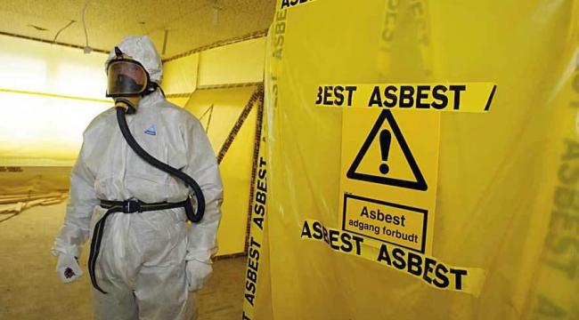 Asbest er stadig et problem i mange lande. Det skal der gøres noget ved, mener bygningsarbejdere i Europa.