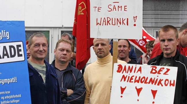 Der blev uddelt røde kort til det polske firma Gal-Met, da knap 150 morgenduelige, heraf mange polske arbejdere, demonstrerede mod underbetaling og lønsvindel. 