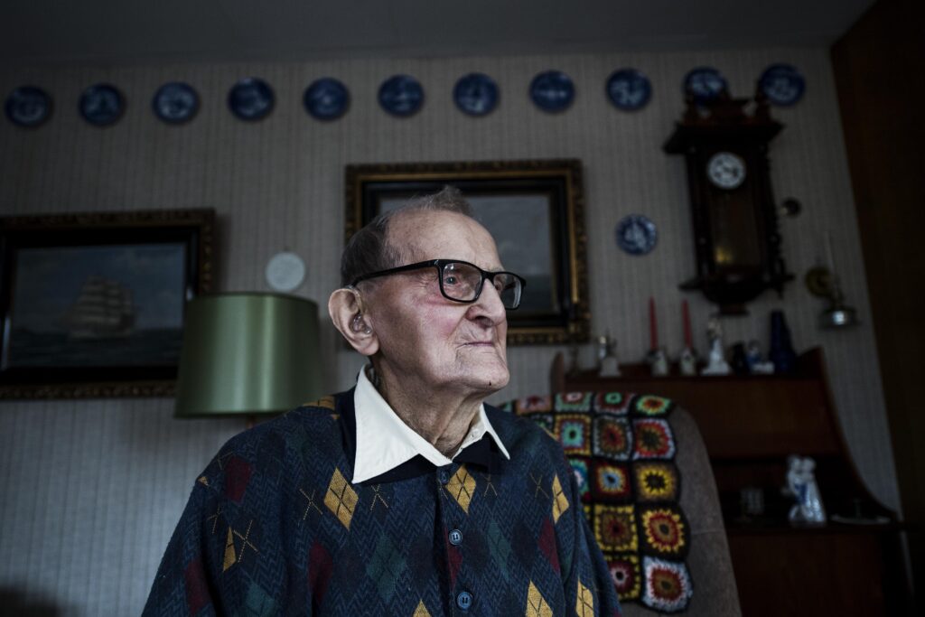 Jens Erik Frederiksen blev født på en valgdag, har altid stemt rødt og meldte sig ind i en fagforening på sin 18-års fødselsdag i 1936.