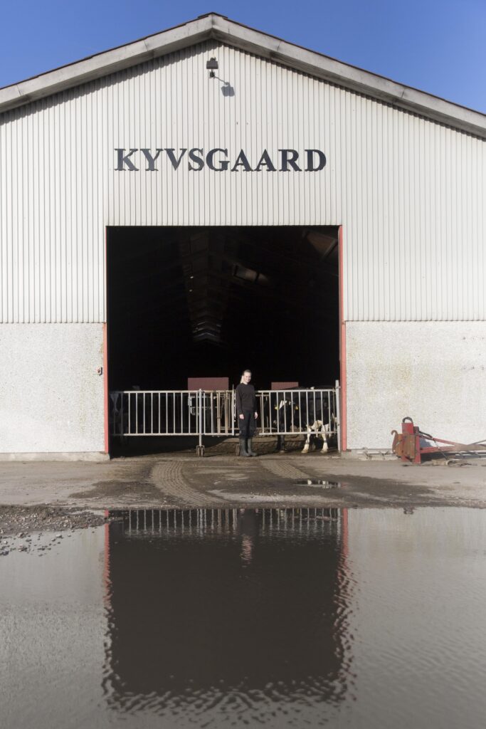 Maria Winther er nu landbrugselev på Kyvsgaard, hvilket hun er meget glad for. 