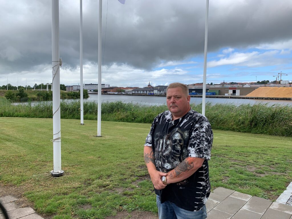 Efter lang tid i det, han kalder et håbløst aktiveringscirkus, er punktummet efter en alvorlig arbejdsulykke sat med et fleksjob for Steen Hendriksen.