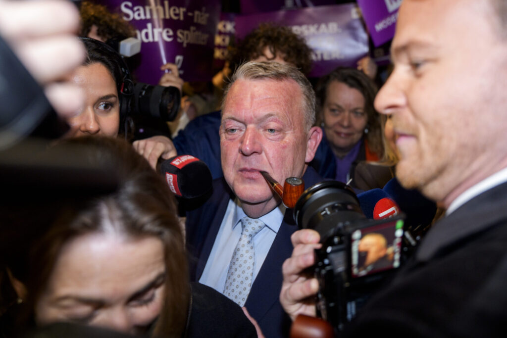 Partiformand Lars Løkke Rasmussen ankommer til Moderaternes valgfest. Moderaterne holder valgfest ved Folketingsvalget 2026 i Pakhus 11 på Østerbro tirsdag den 24. marts 2026. (Foto: Rasmus Flindt Pedersen/Scanpix 2026)